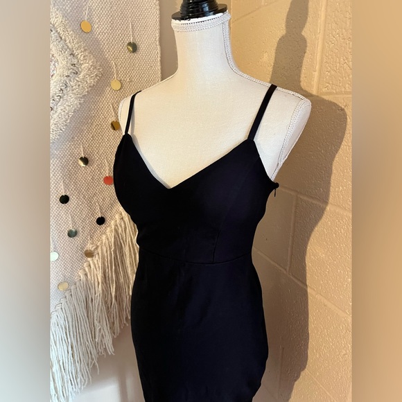 #15 Haute Monde Dress size medium color black beautiful ..Holidays coming up - Picture 2 of 8